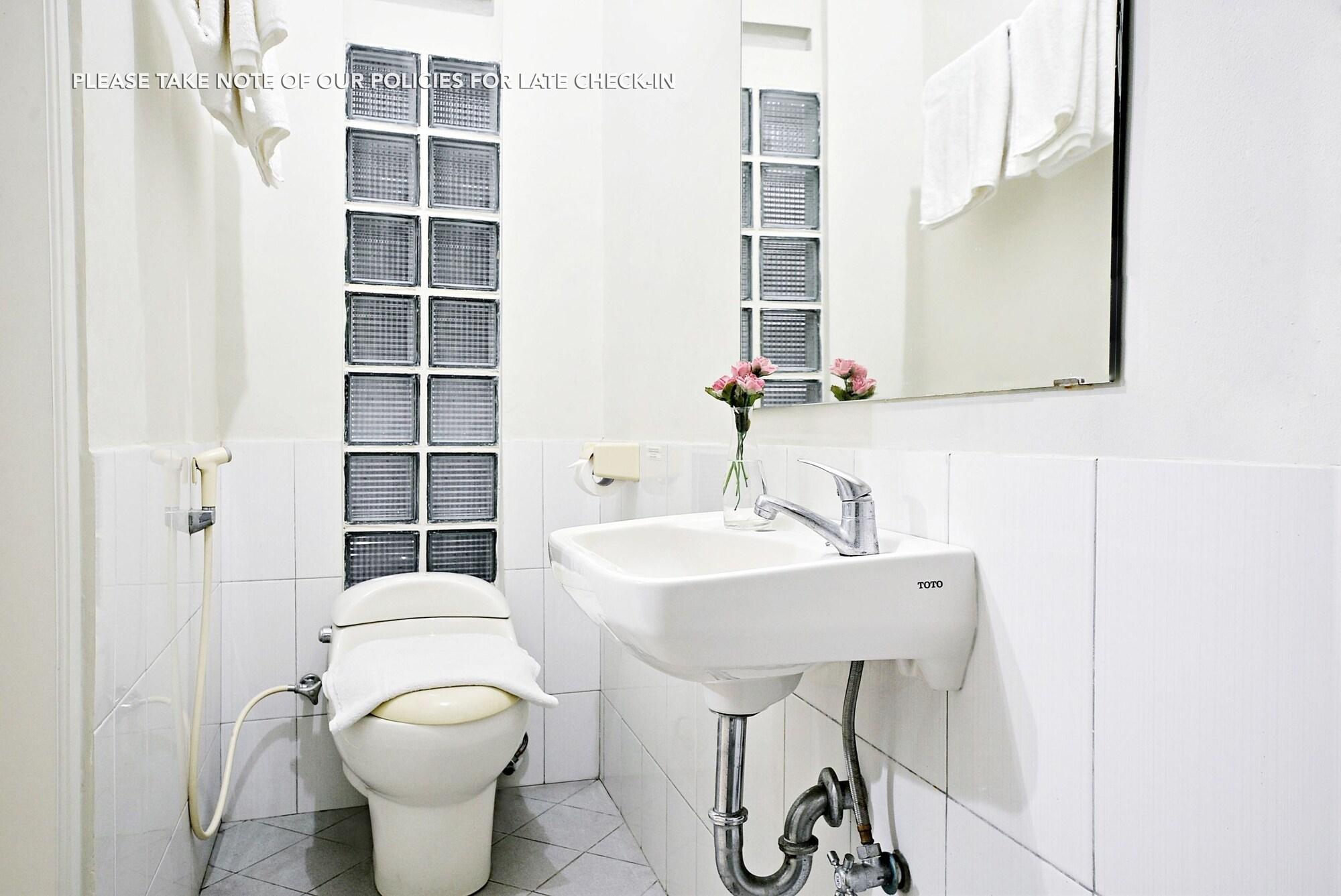 Zen Rooms Mampang Prapatan Jakarta Eksteriør bilde