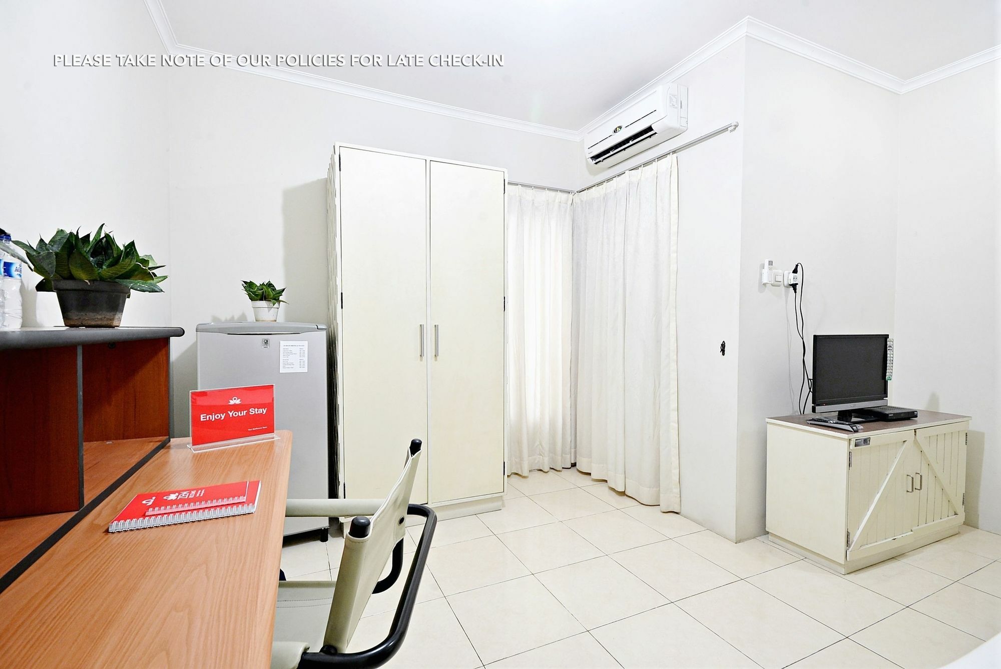 Zen Rooms Mampang Prapatan Jakarta Eksteriør bilde